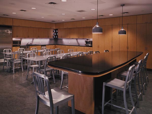 濟(jì)南辦公室裝修設(shè)計(jì)中的色彩搭配雷區(qū)你知道嗎